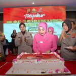 Kapolresta Cirebon Pimpin Syukuran HUT ke-75 Polwan