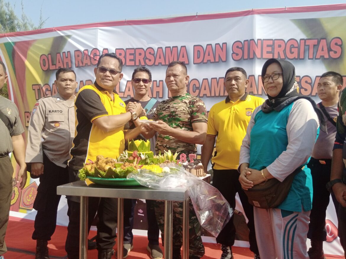 Polsek Kesambi Gelar Olahraga Bersama Dalam Rangka Memperingati HUT TNI Ke-78
