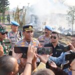 Kapolres Cirebon Kota Tinjau Langsung Kebakaran Gudang Rongsok
