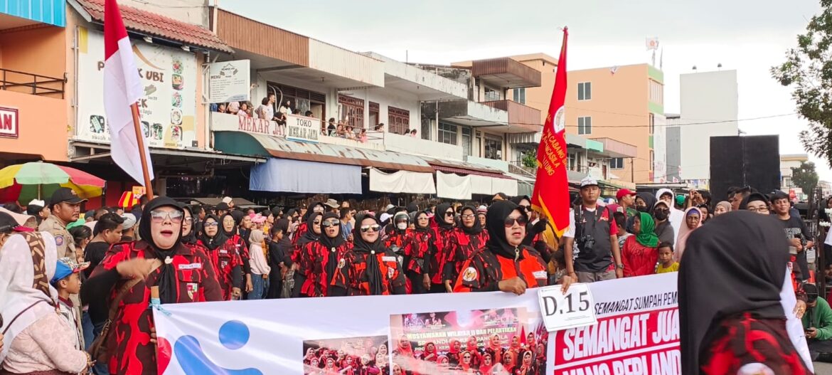 DPC Srikandi PP Kabupaten Belitung Turut Tampil Di Pawai Pembangunan