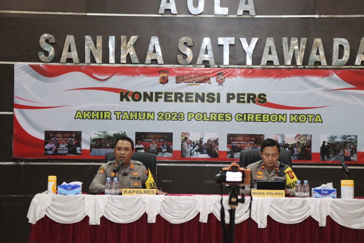 Kapolres Cirebon Kota Pimpin Press Release Akhir Tahun 2023