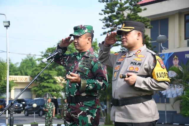 Apel Gelar Pasukan, Patroli Skala Besar & Bulan Bakti TNI-Polri Kodim Mojokerto Bersama Polres Siap Amankan Pemilu 2024