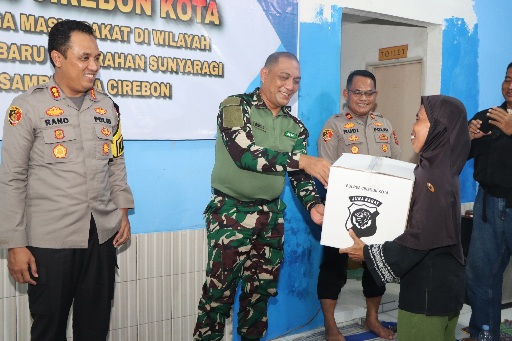 Kapolres Cirebon Kota Bersama Dandim 0614/Kota Cirebon Lakukan Kegiatan Cooling System Jelang Pemilu 2024