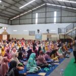 Jum'at Curhat, Kapolresta Cirebon Temui Ibu-Ibu di Desa Trusmi Kulon