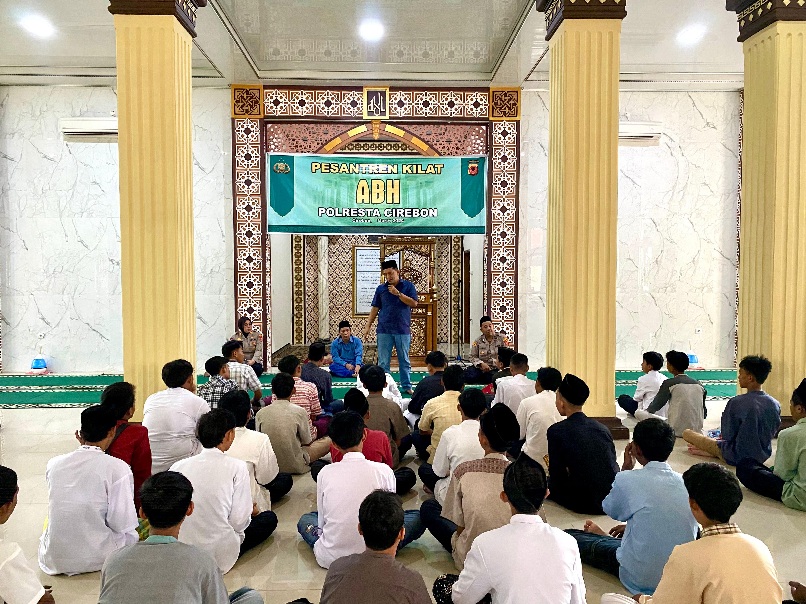 Puluhan ABH Semangat Ikuti Pesantren Kilat Polresta Cirebon