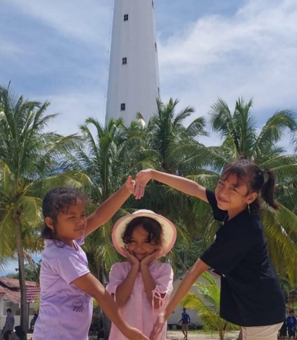 Wisatawan Asal Medan Kagum Akan Keindahan Pulau Belitung