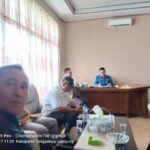 Puluhan Jurnalis Datangi Sekretariat DPRD Kabupaten Tanggamus Untuk Mengangendakan Hearing Dengan DPRD dan Instansi yang Terkait