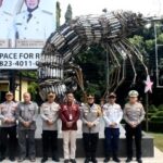 Kapolresta Cirebon Resmikan Monumen Udang dari Knalpot Yang Tidak Sesuai Spesifikasi Teknis