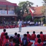 Mas Pj Wali Kota Mojokerto Ajak Pelajar Budayakan Bersepeda Mas Pj Wali Kota Mojokerto Ajak Pelajar Budayakan Bersepeda