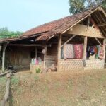 Miris sekali di era milenial Rumah warga di surade bekas kandang sapi