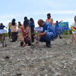 Kapuspotdirga TNI AU Pimpin Kegiatan Penanaman Pohon Bakau