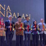 Harkopnas ke-77, Pj. Wali Kota Mojokerto Raih Penghargaan Pembina Koperasi Andalan Harkopnas ke-77, Pj. Wali Kota Mojokerto Raih Penghargaan Pembina Koperasi Andalan