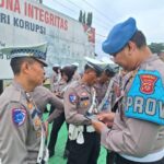 Polresta Cirebon Lakukan Pemeriksaan Handphone Personel untuk Cegah Judi Online Polresta Cirebon Lakukan Pemeriksaan Handphone Personel untuk Cegah Judi Online