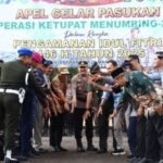 Kapolres Belitung Pimpin Upacara Gelar Pasukan Operasi Ketupat Tahun 2025