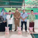 Tingkatkan Kesejahteraan Masyarakat, Wabup Rizal Serahkan 2.220 Kg Bantuan Beras Pada 5 LKSA Wilayah Pungging dan Mojosari