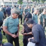 Wujudkan Disiplin Digital, Kodim 0815/Mojokerto Razia Aplikasi Judol di Handphone Anggota