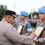 Upacara PTDH Dua Personel, Kapolres Belitung, Ini Langkah Tegas Institusi dalam Menjaga Disiplin