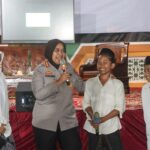 Polresta Cirebon Gelar Ceramah Kamtibmas di Ponpes Assalafie: Bentuk Generasi Emas Indonesia yang Tangguh, Berkarakter, dan Taat Hukum
