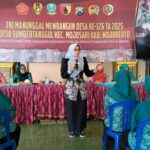 Ketua TP PKK Kabupaten Mojokerto Sosialisasikan Transformasi Posyandu dalam Kegiatan TMMD ke-126 Ketua TP PKK Kabupaten Mojokerto Sosialisasikan Transformasi Posyandu dalam Kegiatan TMMD ke-126