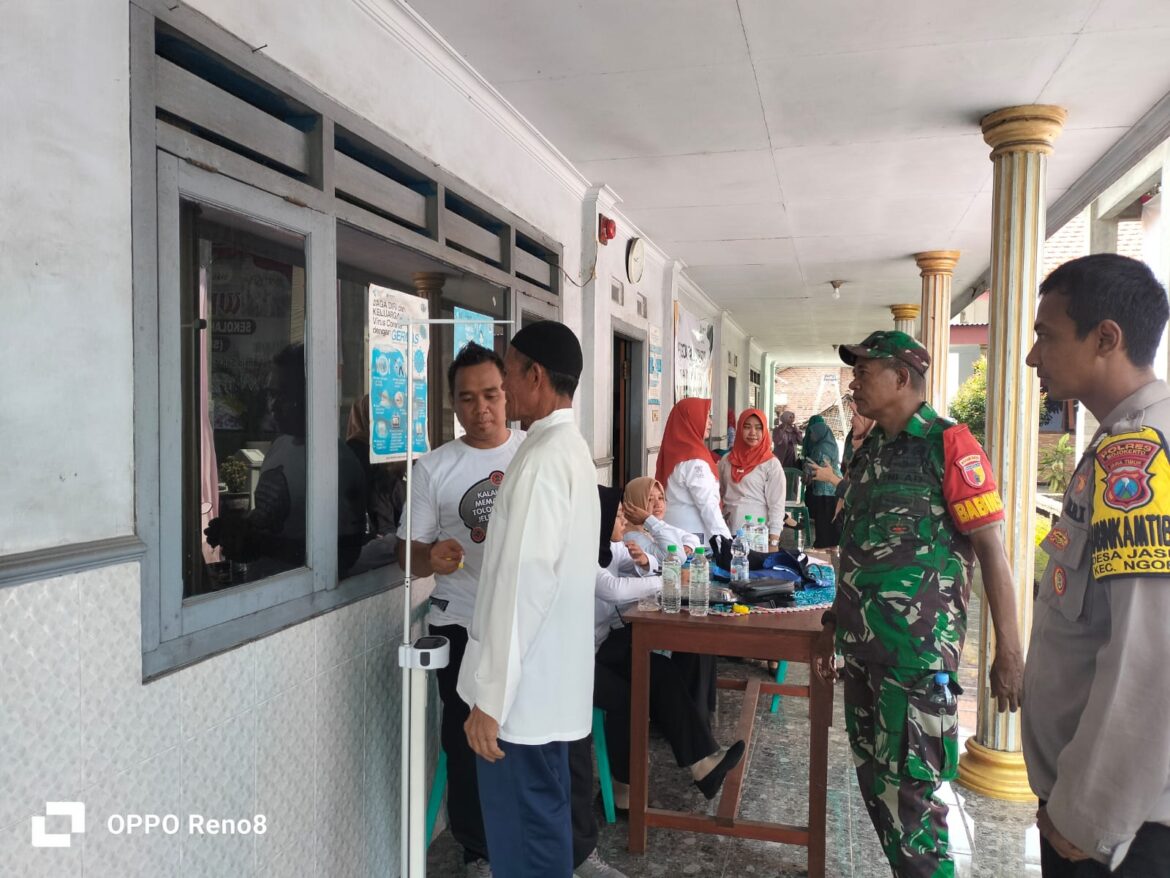 Sinergi PT PIM dan Koramil 0815/12 Ngoro Hadirkan Layanan Pengobatan Gratis di Desa Jasem