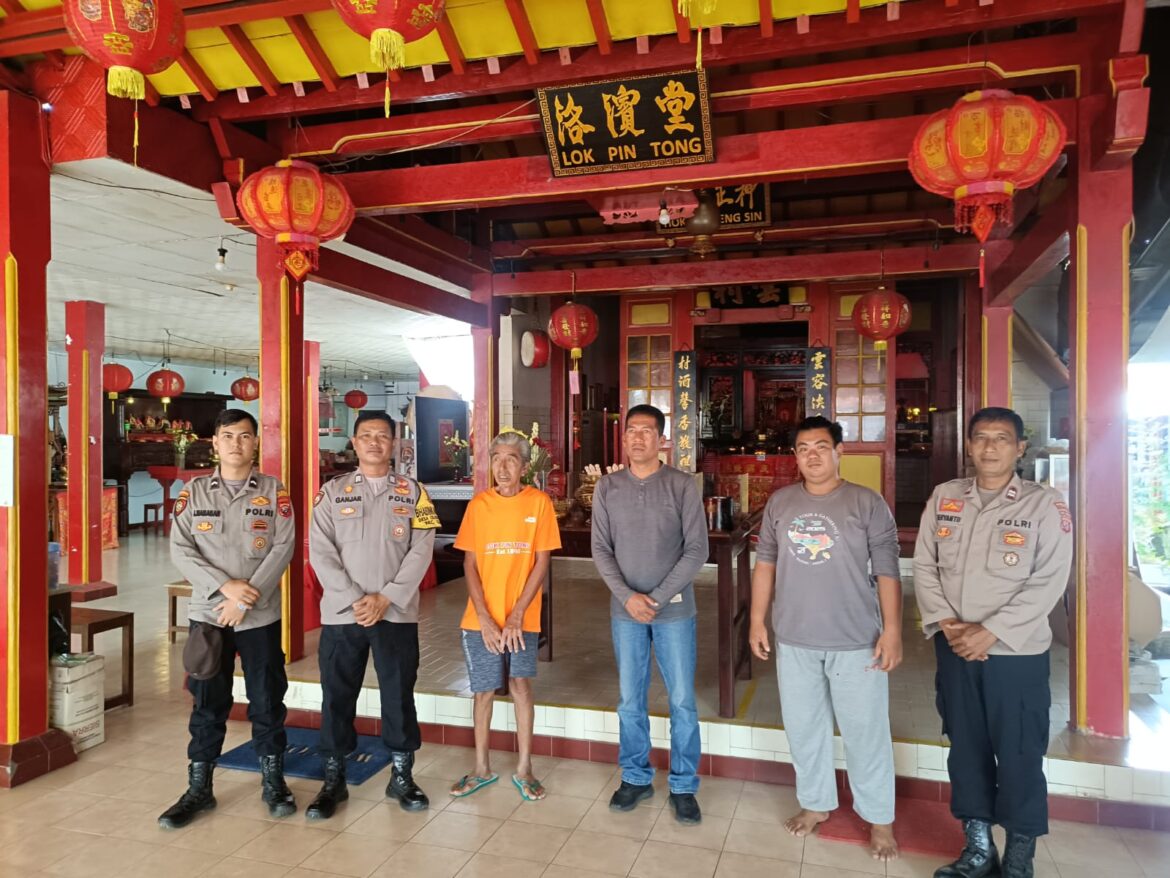 Patroli Monitoring Vihara Imlek 2577 Kongzili, Polresta Cirebon Pastikan Situasi Kondusif