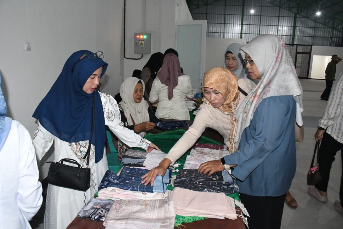 Bazar Ramadhan Kodim 0815/Mojokerto di KDKMP Seduri, Dorong UMKM Lokal Semakin Berdaya