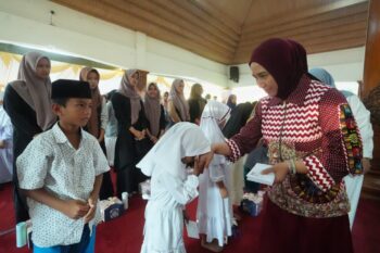 Ning Ita Ajak Tetap Semangat Raih Cita-Cita, Acara Buka Bersama Anak Yatim