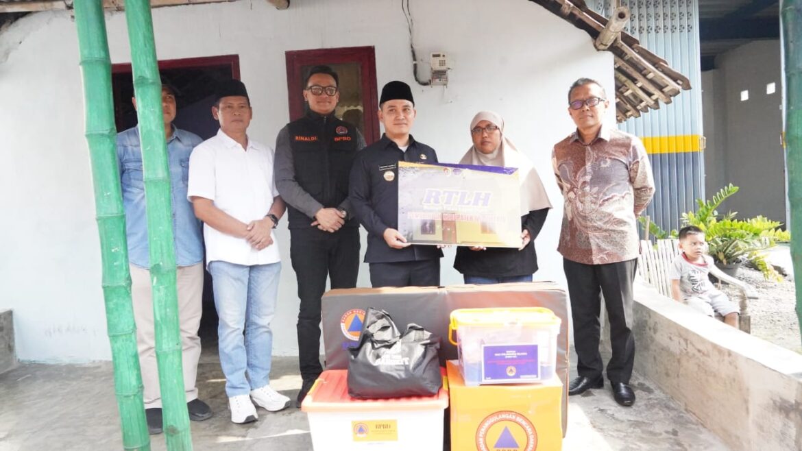 Bupati Mojokerto Akan Bangun Rumah Layak Huni Bagi Warga Blimbingsari Sooko