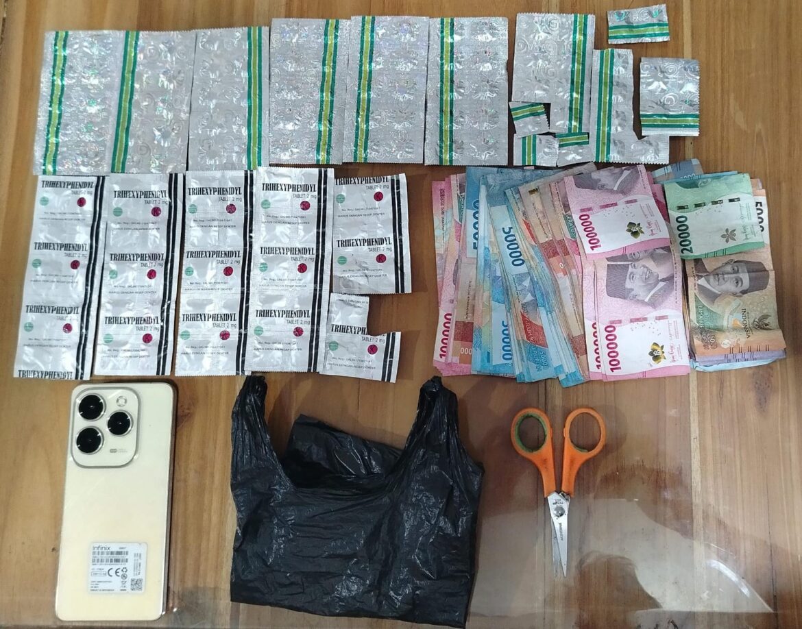 Gencar Berantas Peredaran Obat Keras Ilegal, Satres Narkoba Polresta Cirebon Ringkus Tiga Pengedar Dalam Semalam