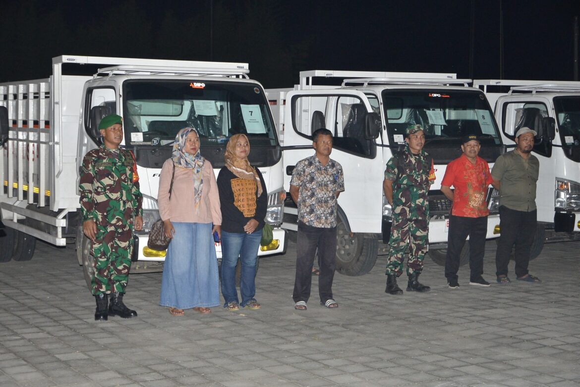 Kodim 0815/Mojokerto Serahkan 26 Truk KDKMP kepada Desa dan Koperasi, Dukung Mobilitas dan Pemberdayaan Wilayah