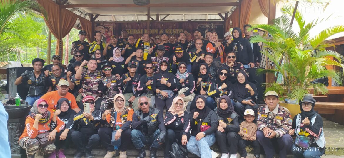 Jalin Kolaborasi, Bikers Jurnalis Indonesia (BJI) Hadiri Pertemuan Bikers FKPPI se-Jawa Barat di Waduk Darma Kuningan