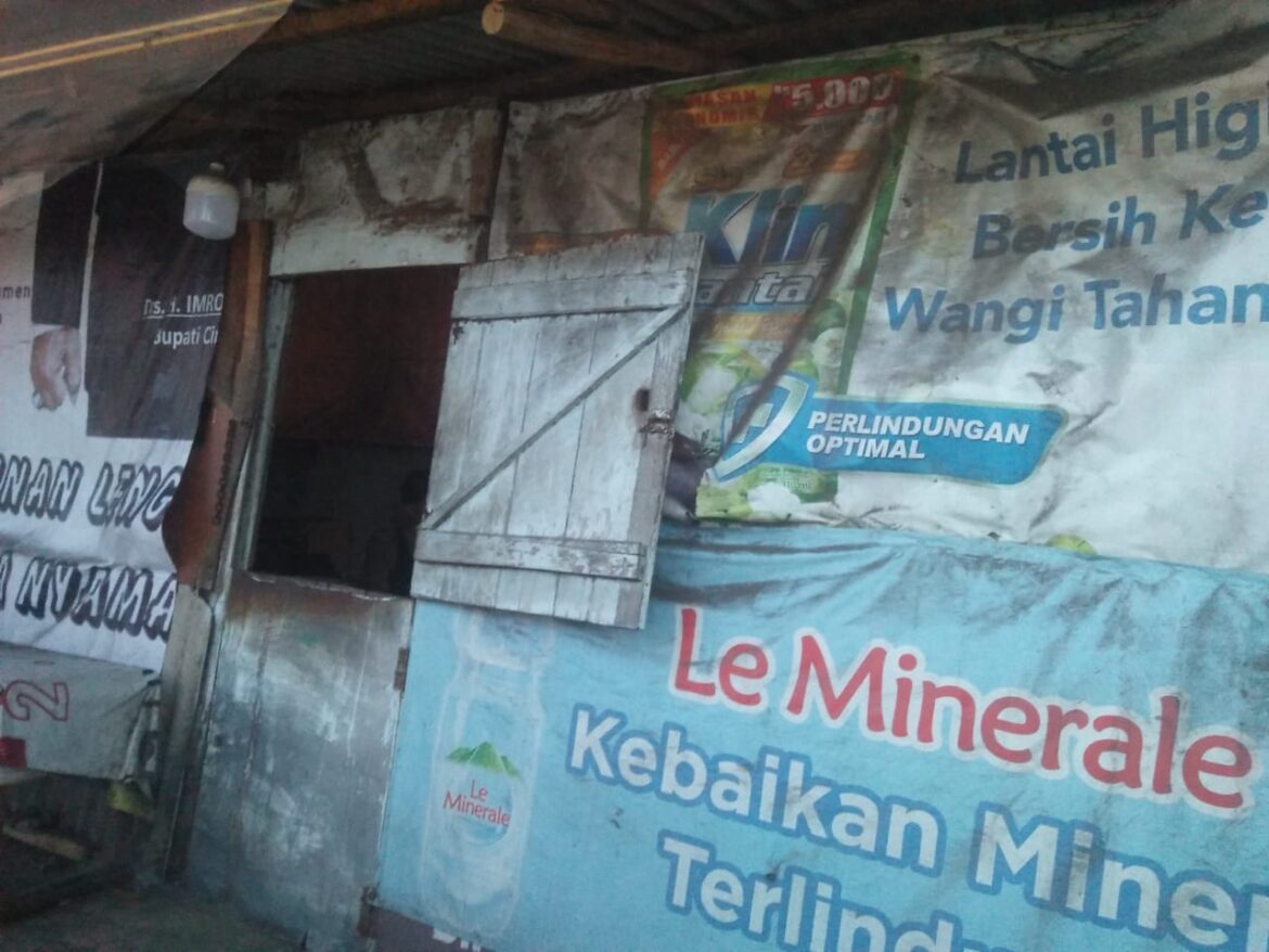 Diduga Di Jalan Kalijaga Pegambiran Sebuah Warung Kecil Menjual Minuman Keras Beralkohol