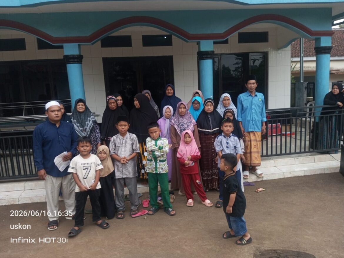 Ucapan Rasa Terima Kasih Warga Babakan kepada Teddy Setiadi atas Santunan untuk Anak Yatim dan Lansia