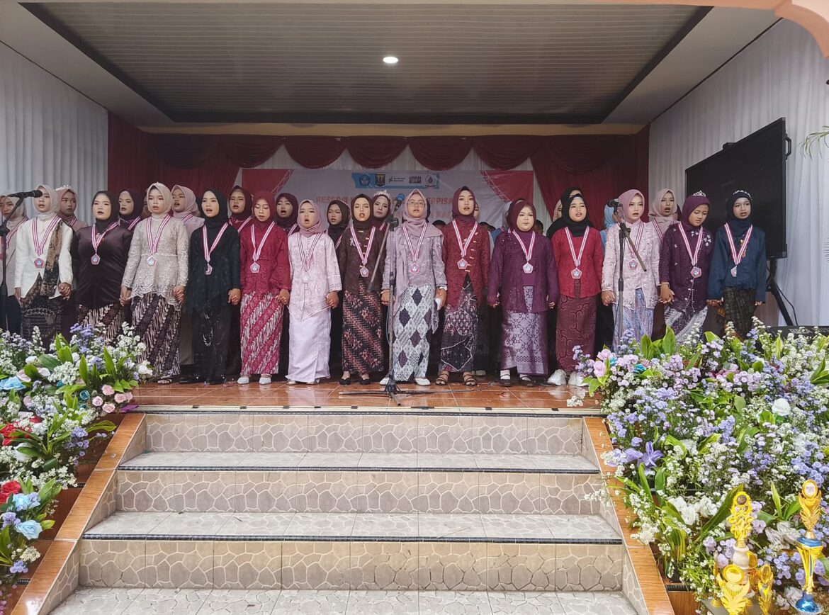 Perpisahan & Kenaikan Siswa-Siswi SDN Ciambar 1 Kampung Pasir Angin Desa Ciambar Tutup Tahun Ajaran 2025-2026