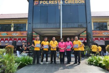Semarak Hari Bhayangkara ke-80, Polresta Cirebon Hadirkan Kebersamaan Melalui Olahraga, Kearifan Lokal, Pasar Rakyat hingga Hadiah Umrah