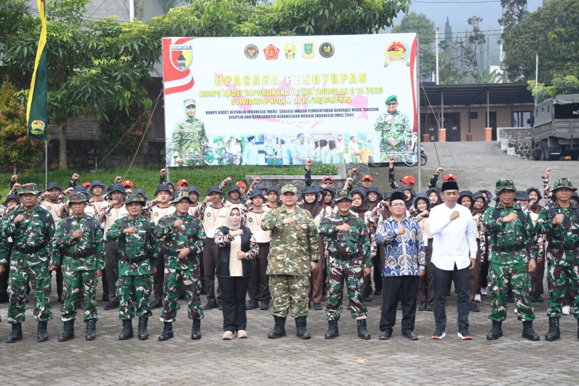 Wakil Walikota Mojokerto Tutup Perjusami KKRI Kodim 0815, Tanamkan Disiplin dan Jiwa Bela Negara Generasi Muda