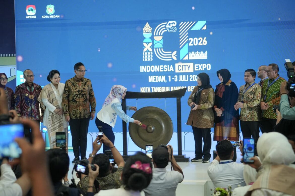 Buka Indonesia City Expo 2026 APEKSI,  Wali Kota Mojokerto Gaungkan Semangat Sinergi Antarkota melalui Inovasi dan Produk Unggulan Daerah