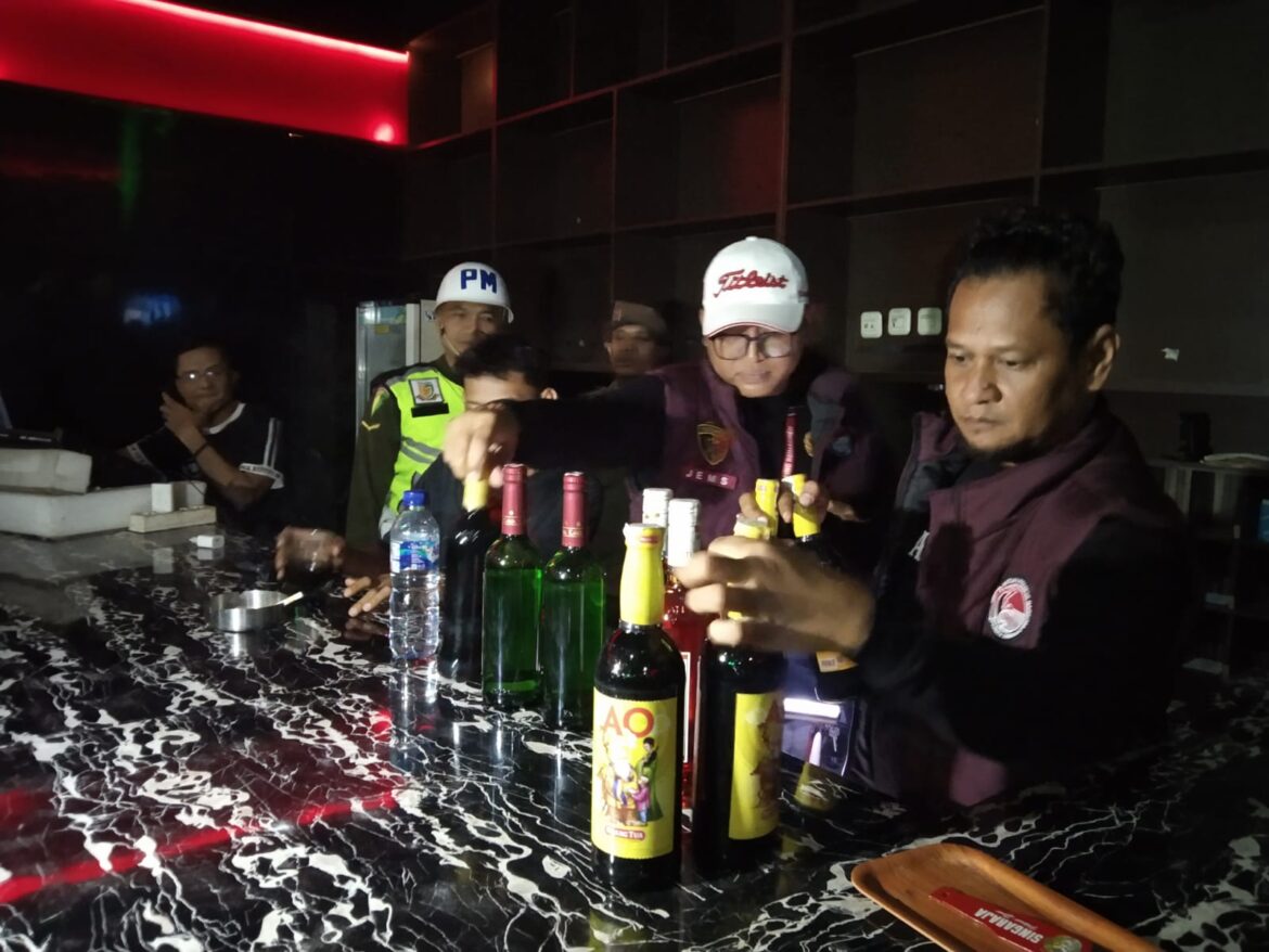 Polresta Cirebon Gelar Razia Gabungan Tempat Hiburan Malam