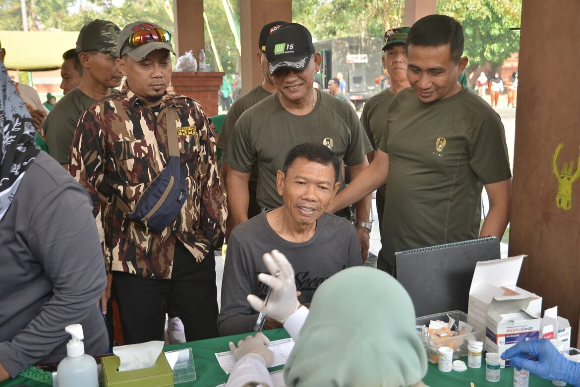 Kodim 0815/Mojokerto bersama Korem 082/CPYJ Gelar Baksos Kesehatan, Warga Mojokerto Raya Antusias Dapatkan Layanan Gratis