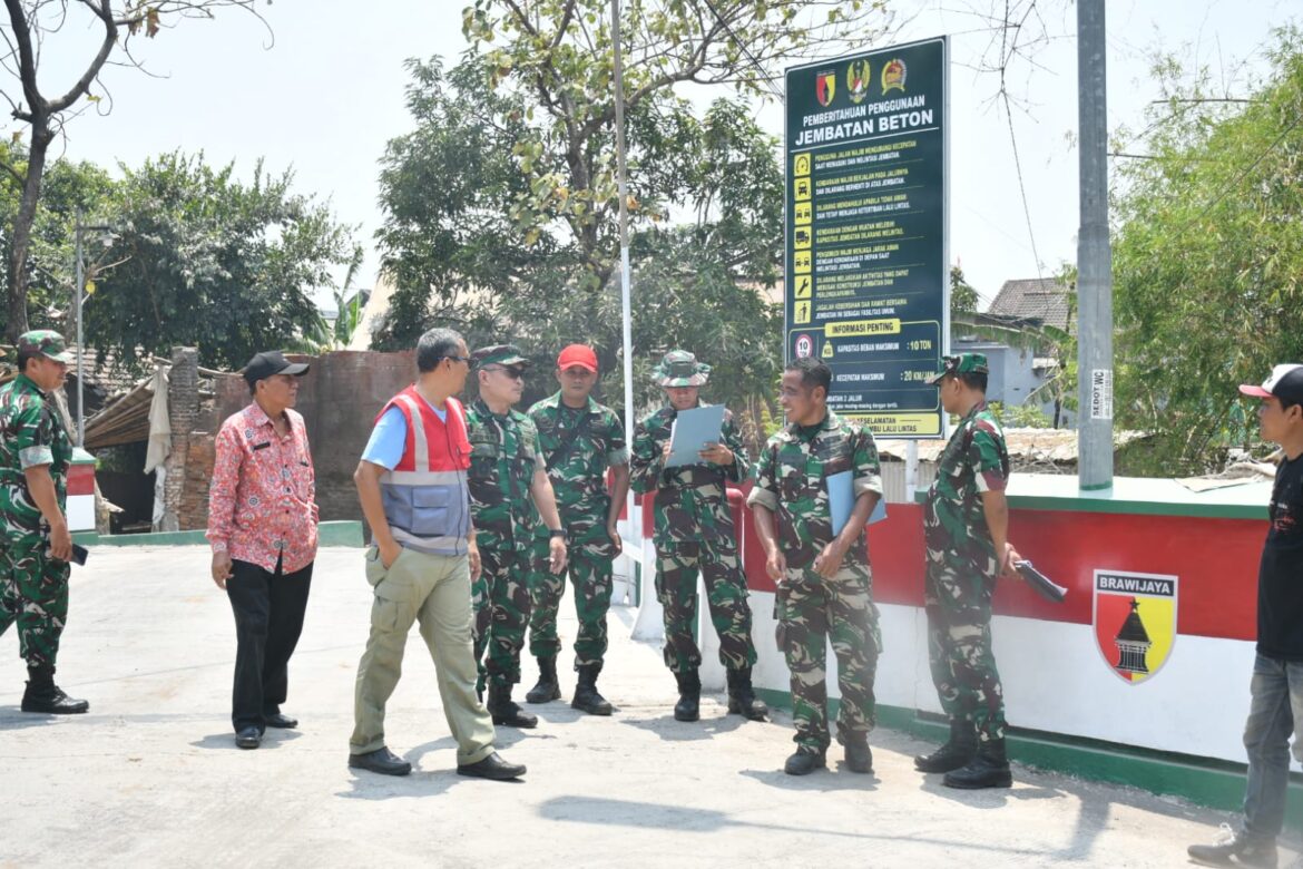Tim Itdam V/Brawijaya Periksa Jembatan Beton Garuda di Jabontegal, Bagian dari Pengawasan 12 Jembatan di Mojokerto
