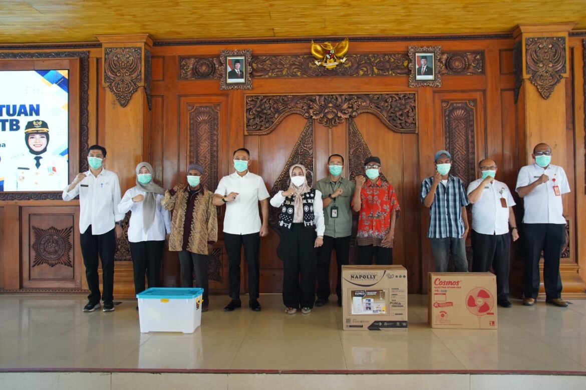 Hadiah bagi Penyintas TBC yang Disiplin Berobat, Pemkot Mojokerto Salurkan Bantuan Atensi