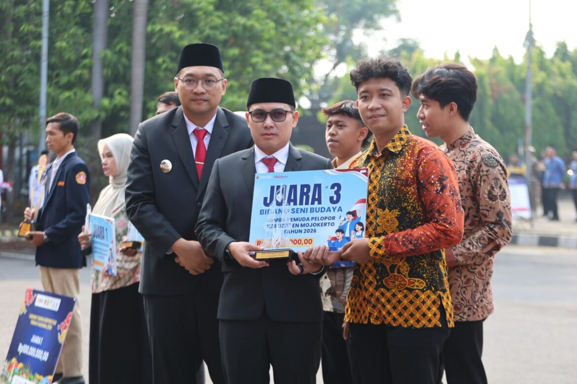Bupati Mojokerto Pimpin Upacara Hari Sumpah Pemuda ke-98, Tekankan Karakter Patriotik dan Kepedulian